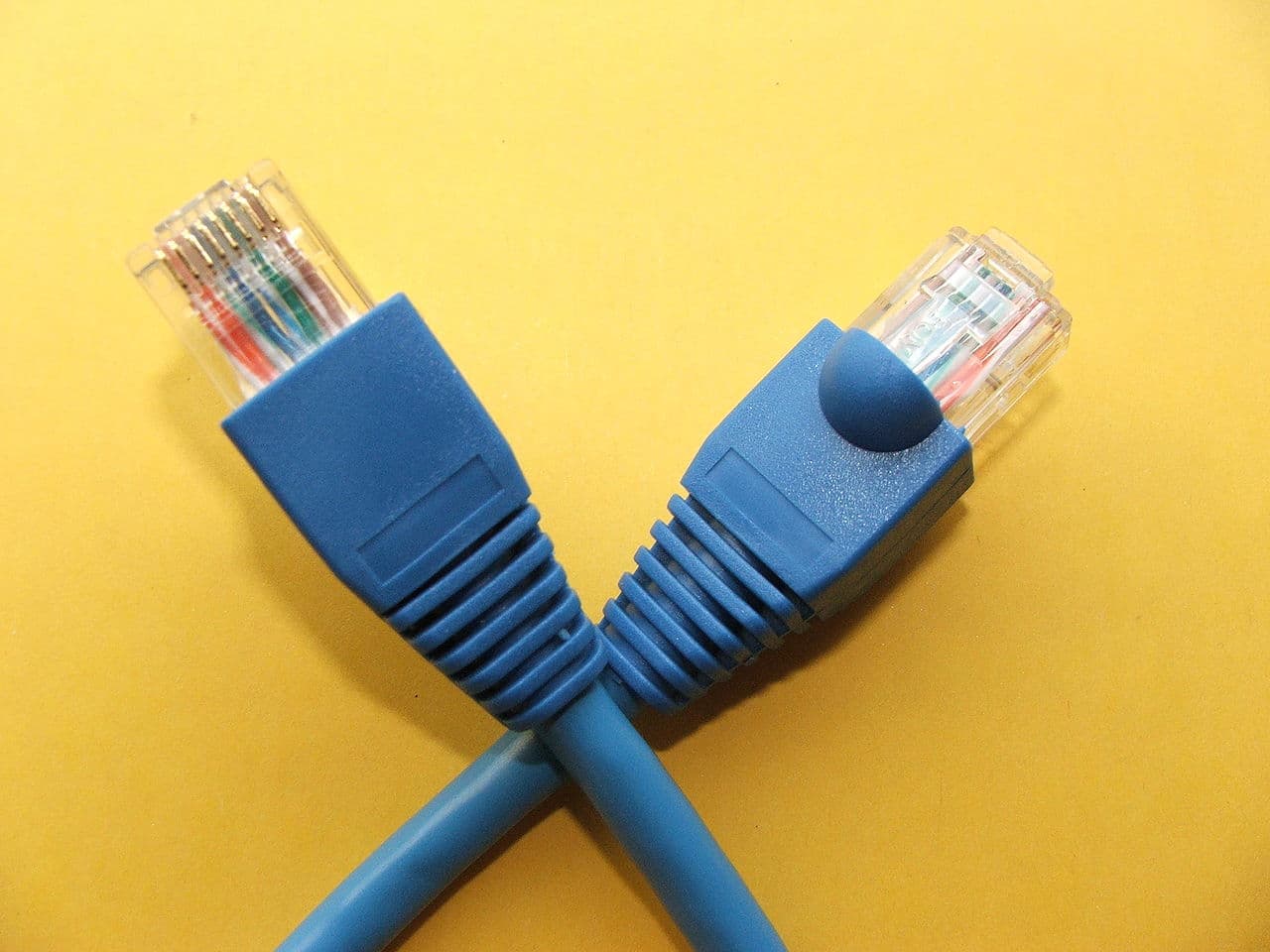 1280px Pkuczynski RJ 45 patchcord